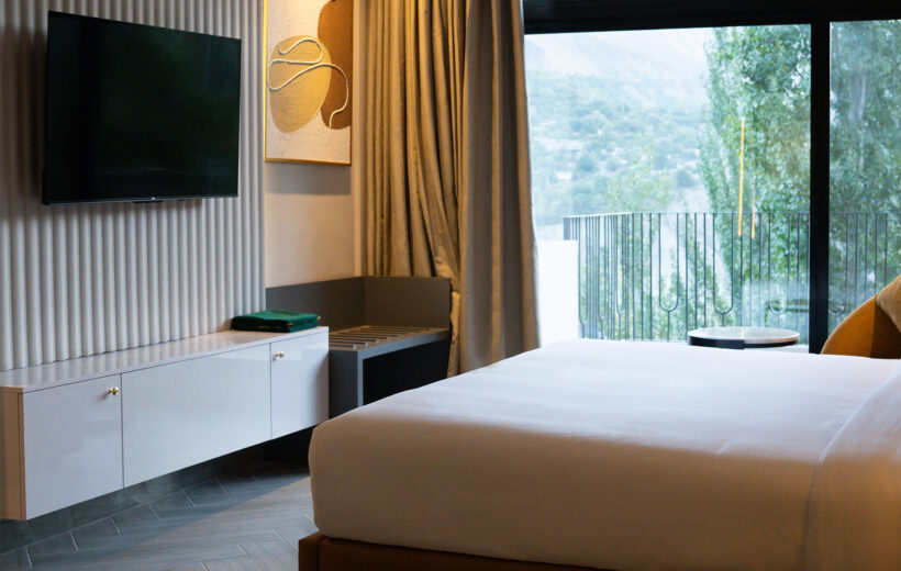 Deluxe King Room