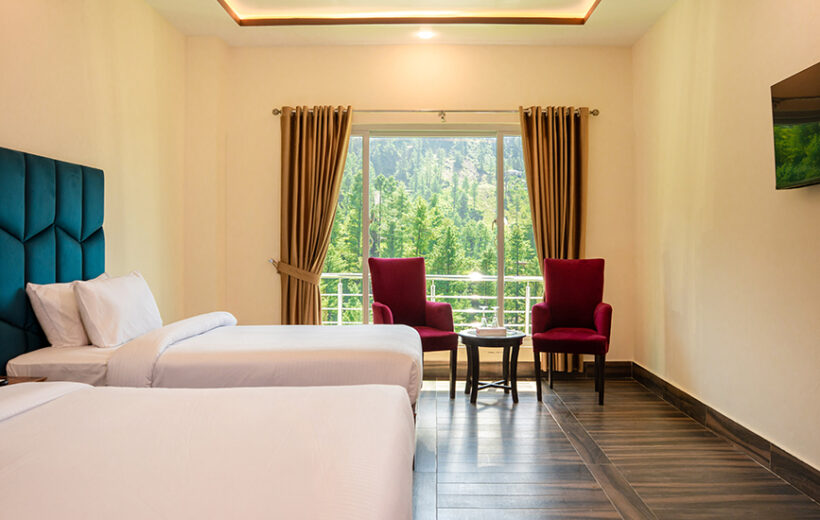 Deluxe Family Room